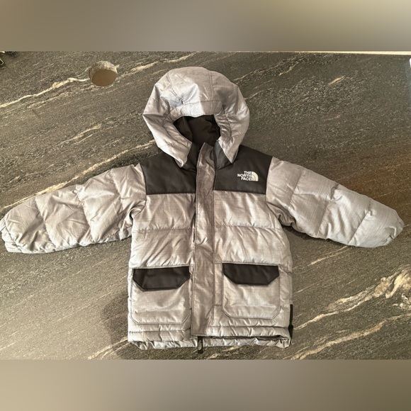 The North Face Charcoal Jacket - Picture 1 of 4